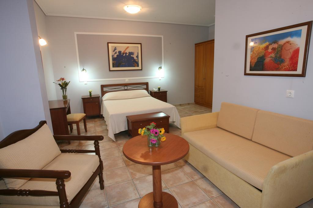 Maltezana Beach Hotel Kamer foto