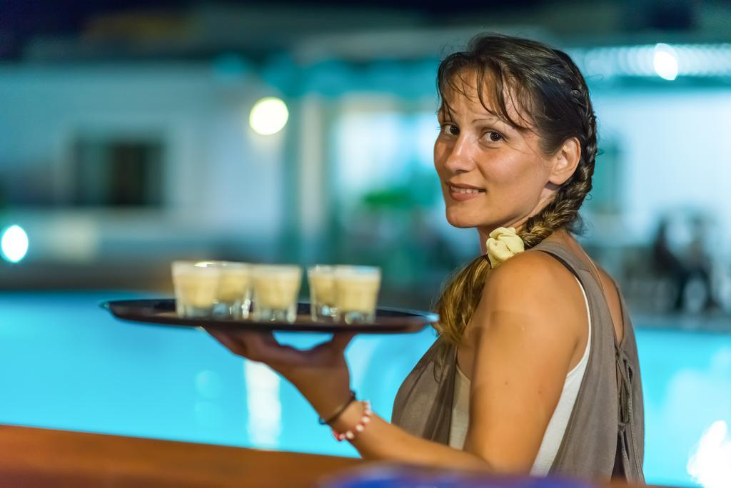 Maltezana Beach Hotel Buitenkant foto